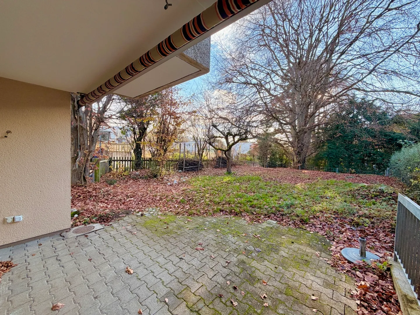 Toplage Arlesheim: Reiheneckhaus mit Cheminée und grossem Garten - Foto 4 von 14