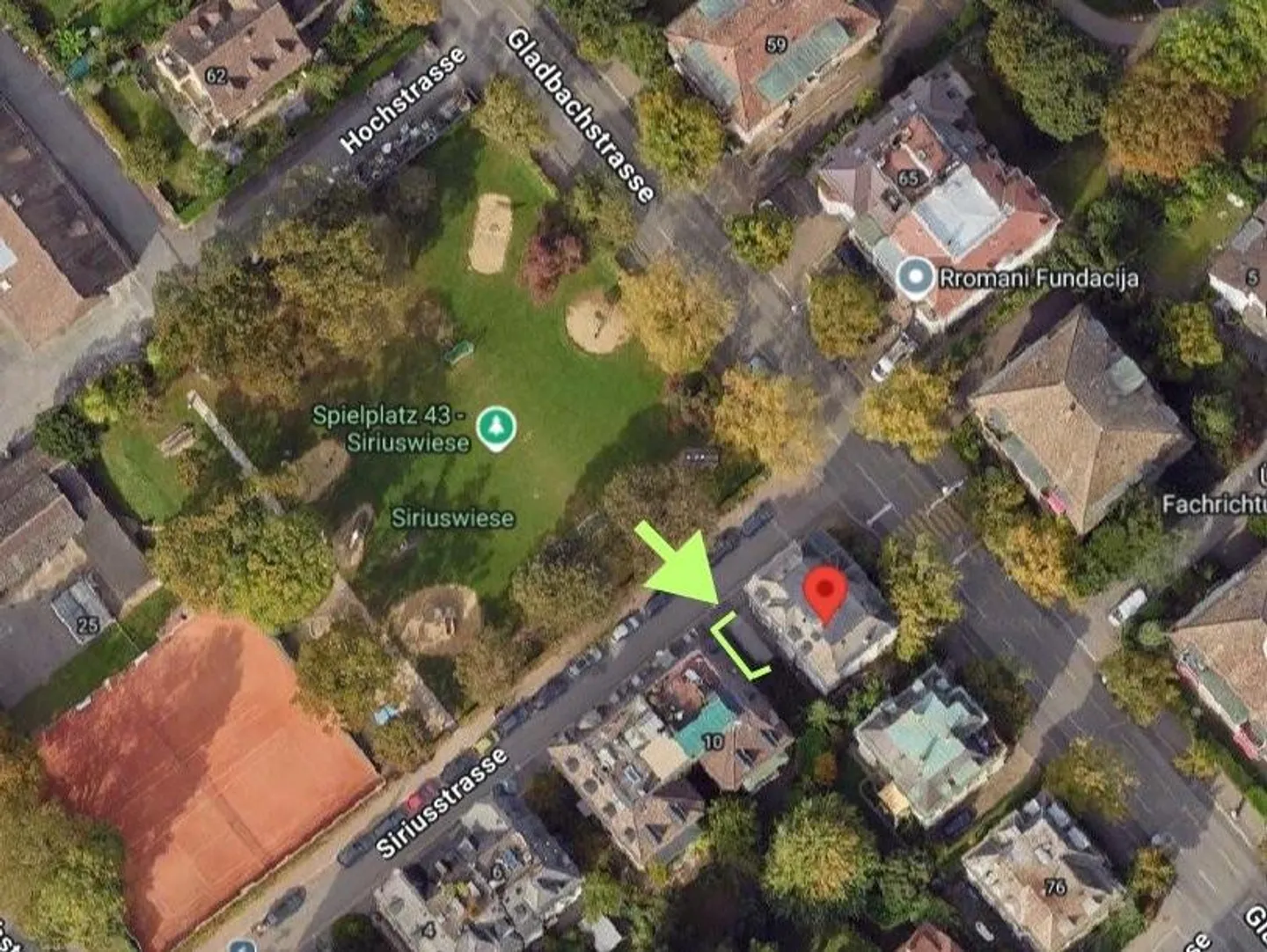 Praktischer Aussenparkplatz - Foto 2 von 2