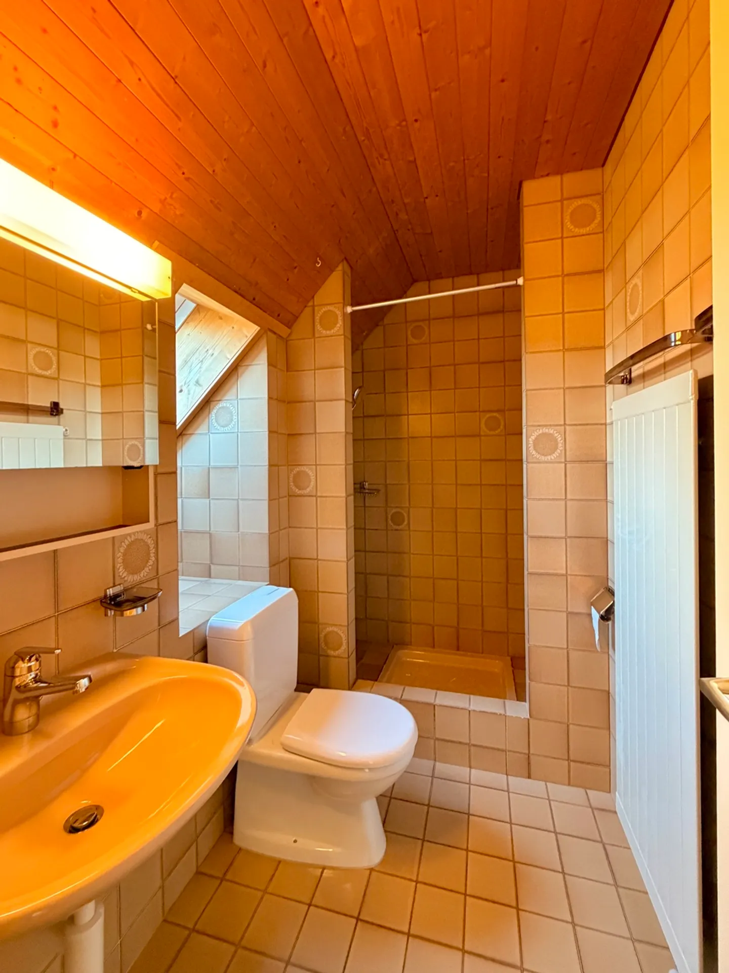 Toplage Arlesheim: Reiheneckhaus mit Cheminée und grossem Garten - Foto 12 von 14