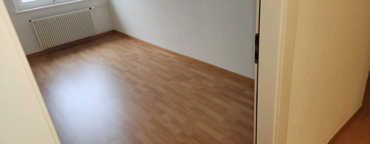 Apartment for rent - Photo 5 of 9