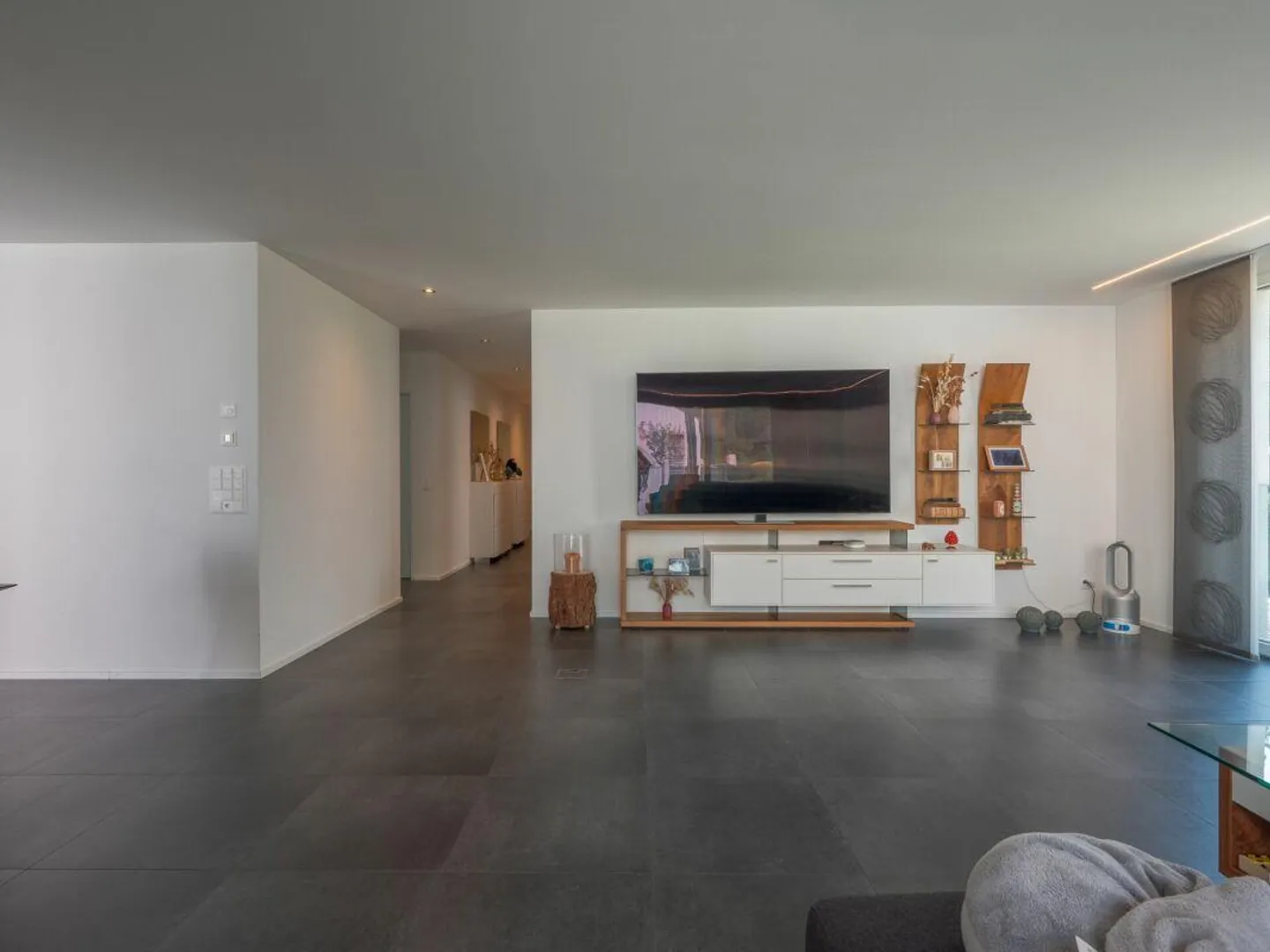 Nearly new 4.5 room apartment plus hobby room and 2 parking spaces - Photo 6 of 13