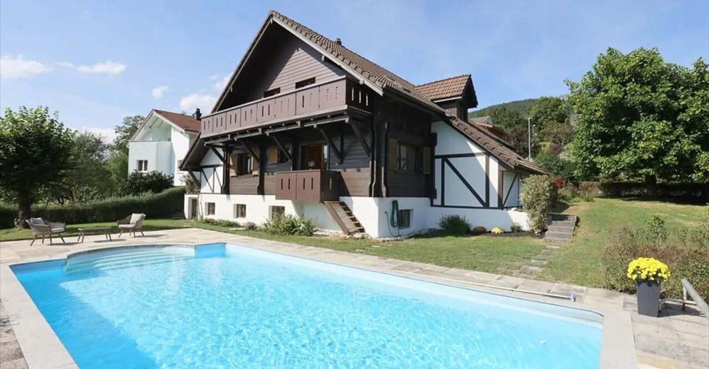 Charmante Villa im Val Terbi - Foto 1 von 12