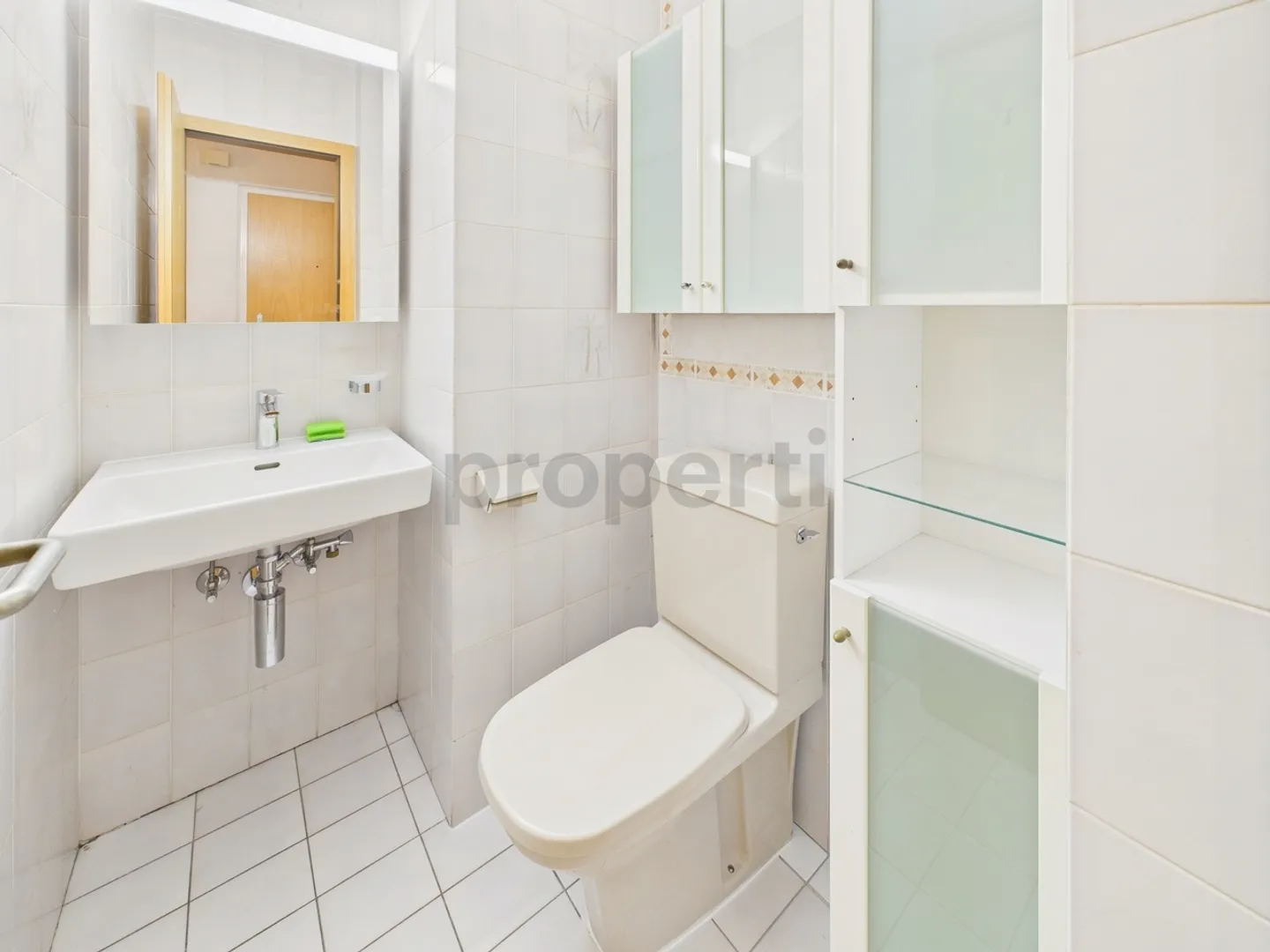 Spacious 3.5 room apartment with balcony in Sion - Photo 7 of 12