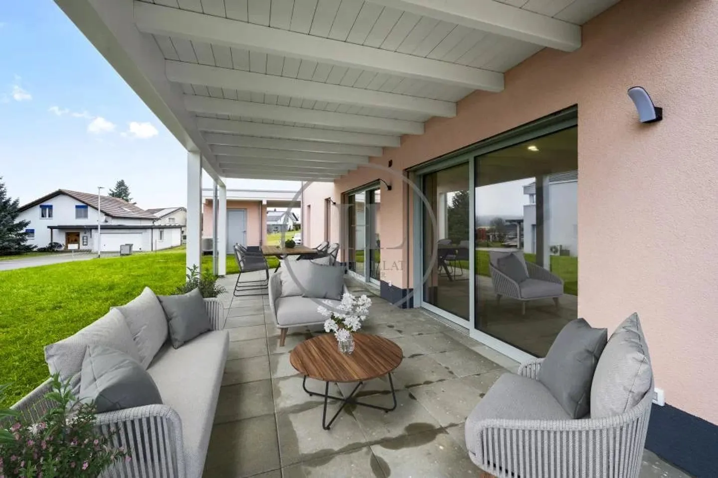5-room villa - Photo 2 of 13