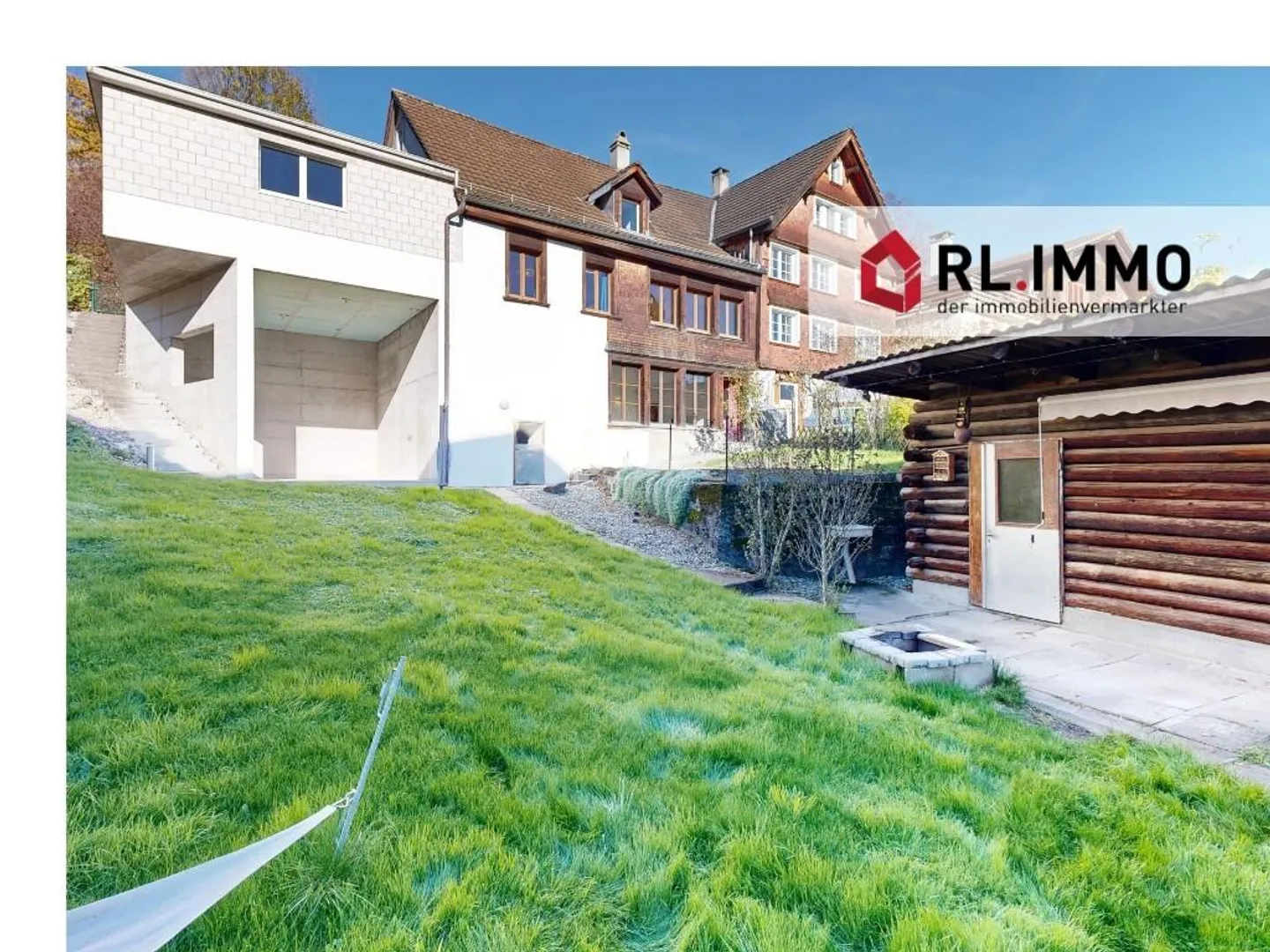 Una casa con storia - Casa bifamiliare a Rebstein in vendita - Foto 1 di 13