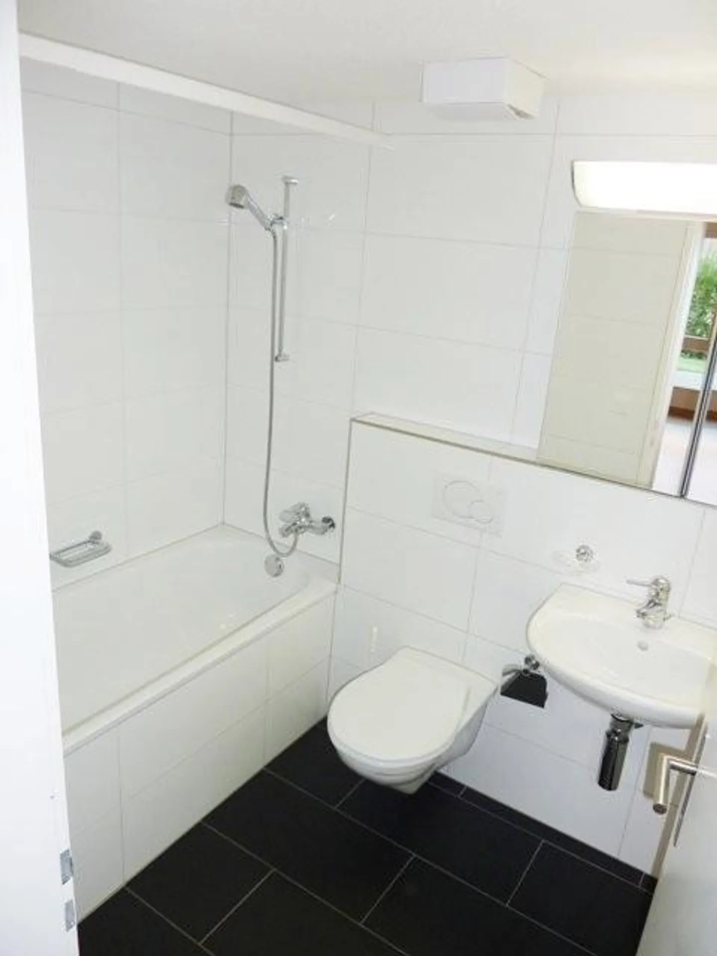 Moderne Wohnung mit besonderem Flair - Foto 8 von 9