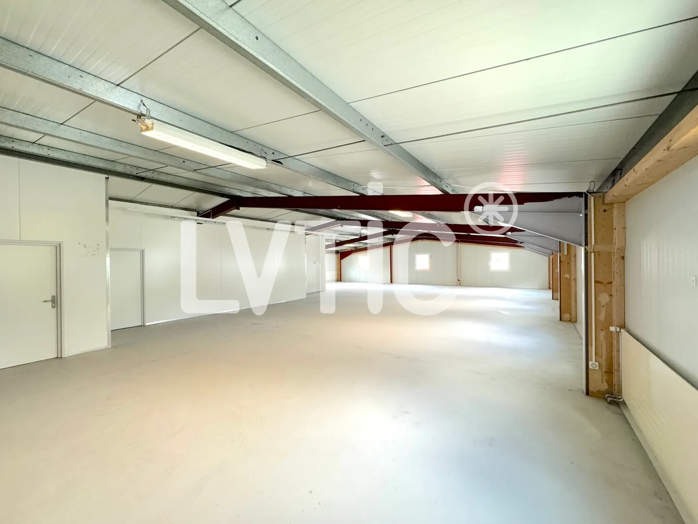 Bâtiment industriel de 1800 m2 sur parcelle de 1680 m2 à vendre Sierre - Photo 7 sur 11