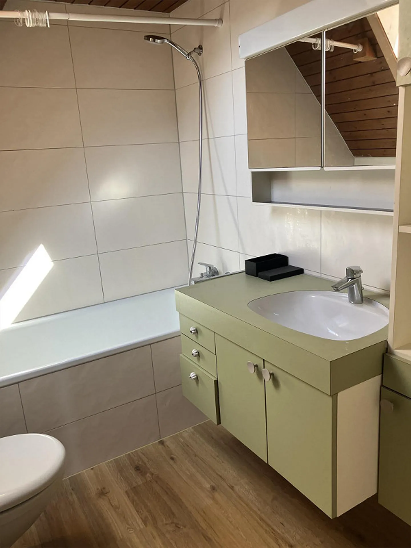 Appartement mansardé 3 pièces - Photo 6 sur 6