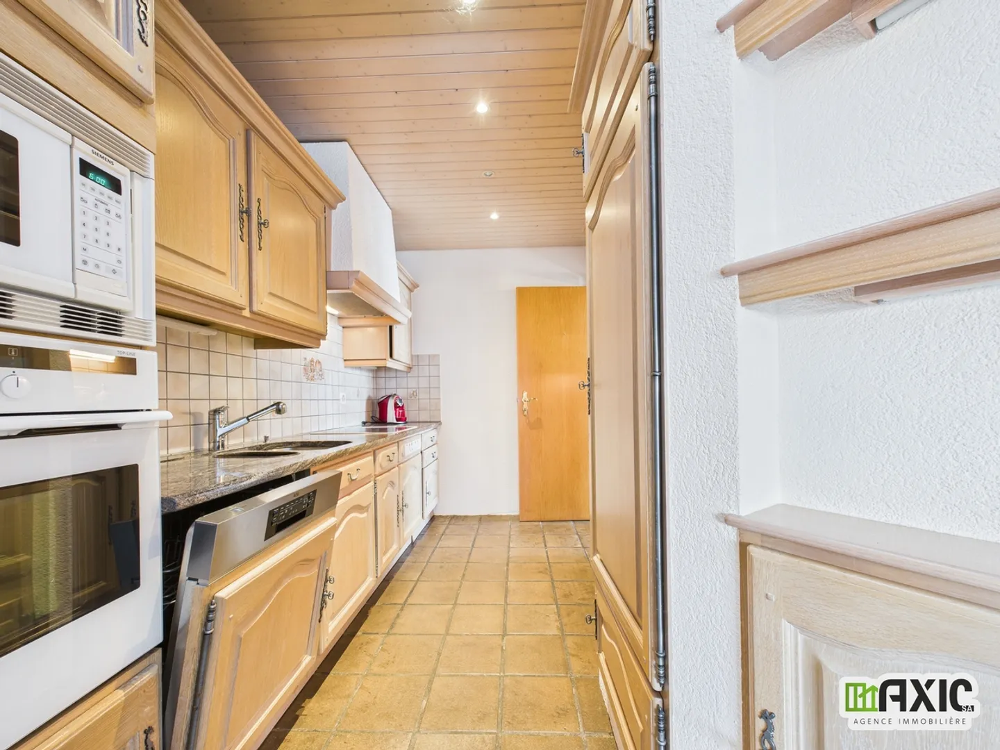 Casa di charme con grande potenziale e ampio terreno - Movelier -JU - Foto 5 di 13