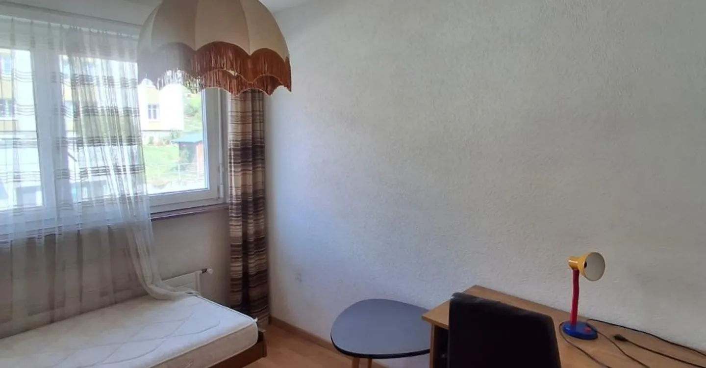 Helle 3,5-Zimmer-Wohnung mit Balkon - Foto 6 von 6