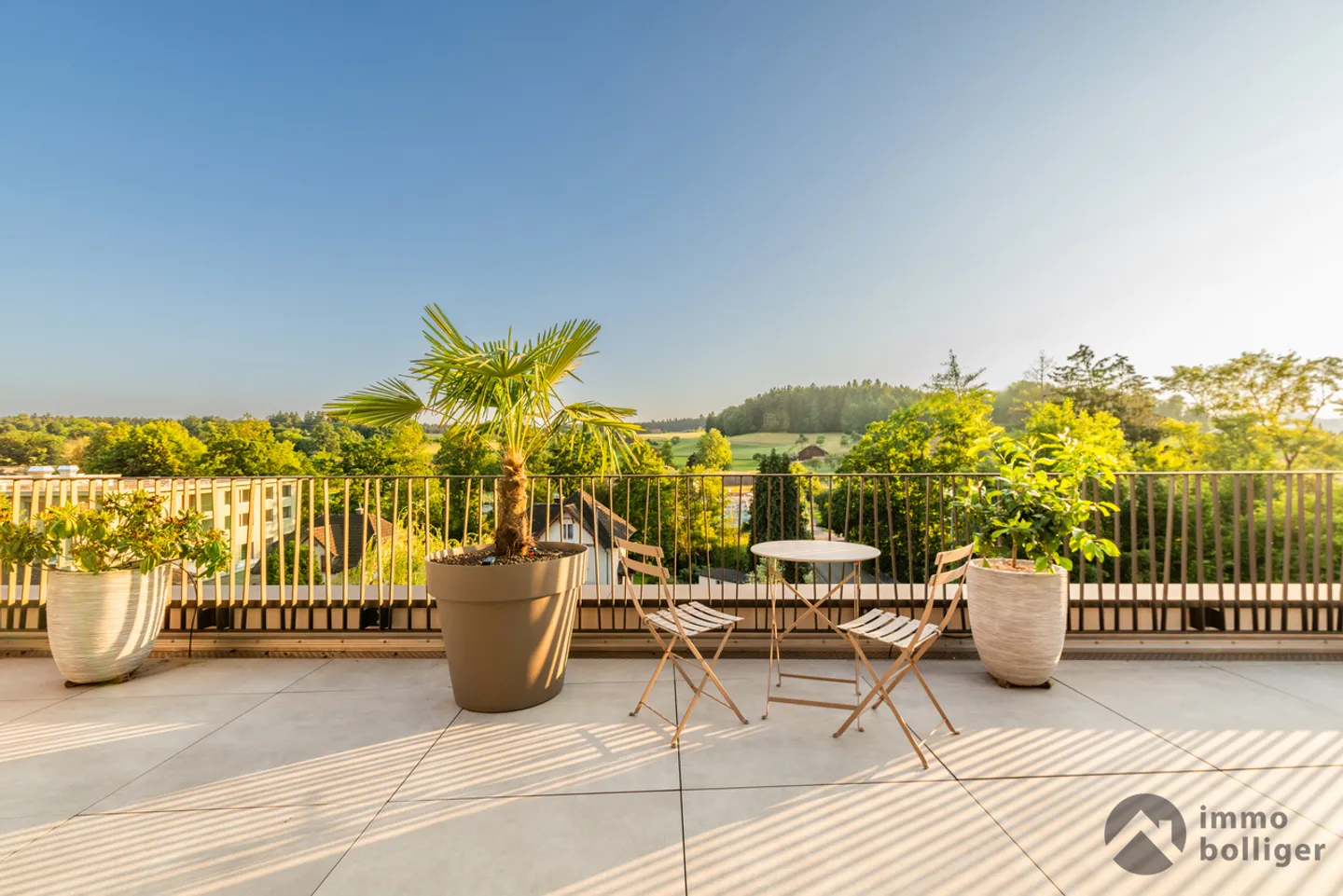 Appartement Attique Exquis avec Vue - Photo 10 sur 12
