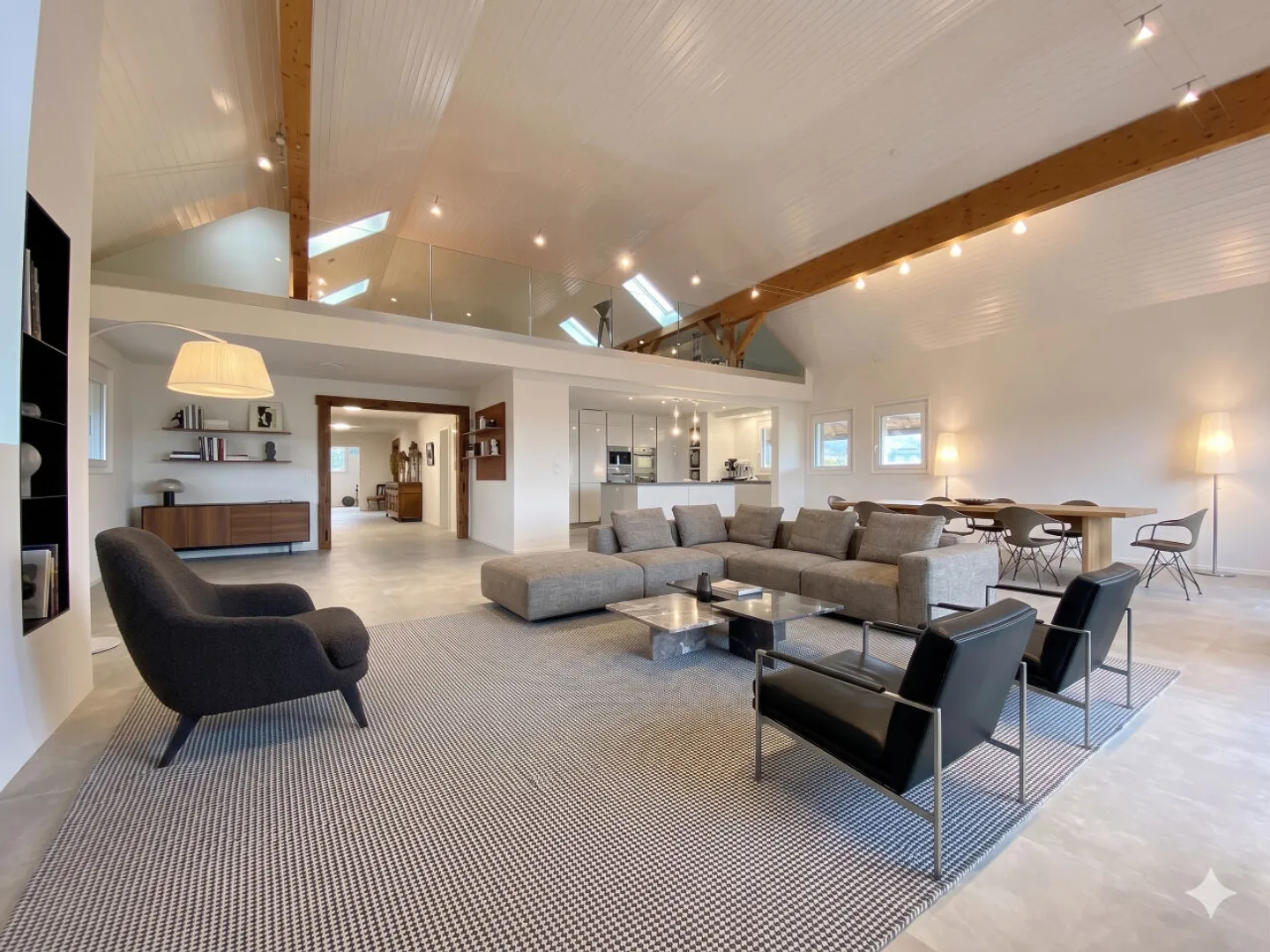 Magnificent 6.5 room duplex penthouse - Mont Blanc view - 10 minutes from Nyon - Photo 1 of 13