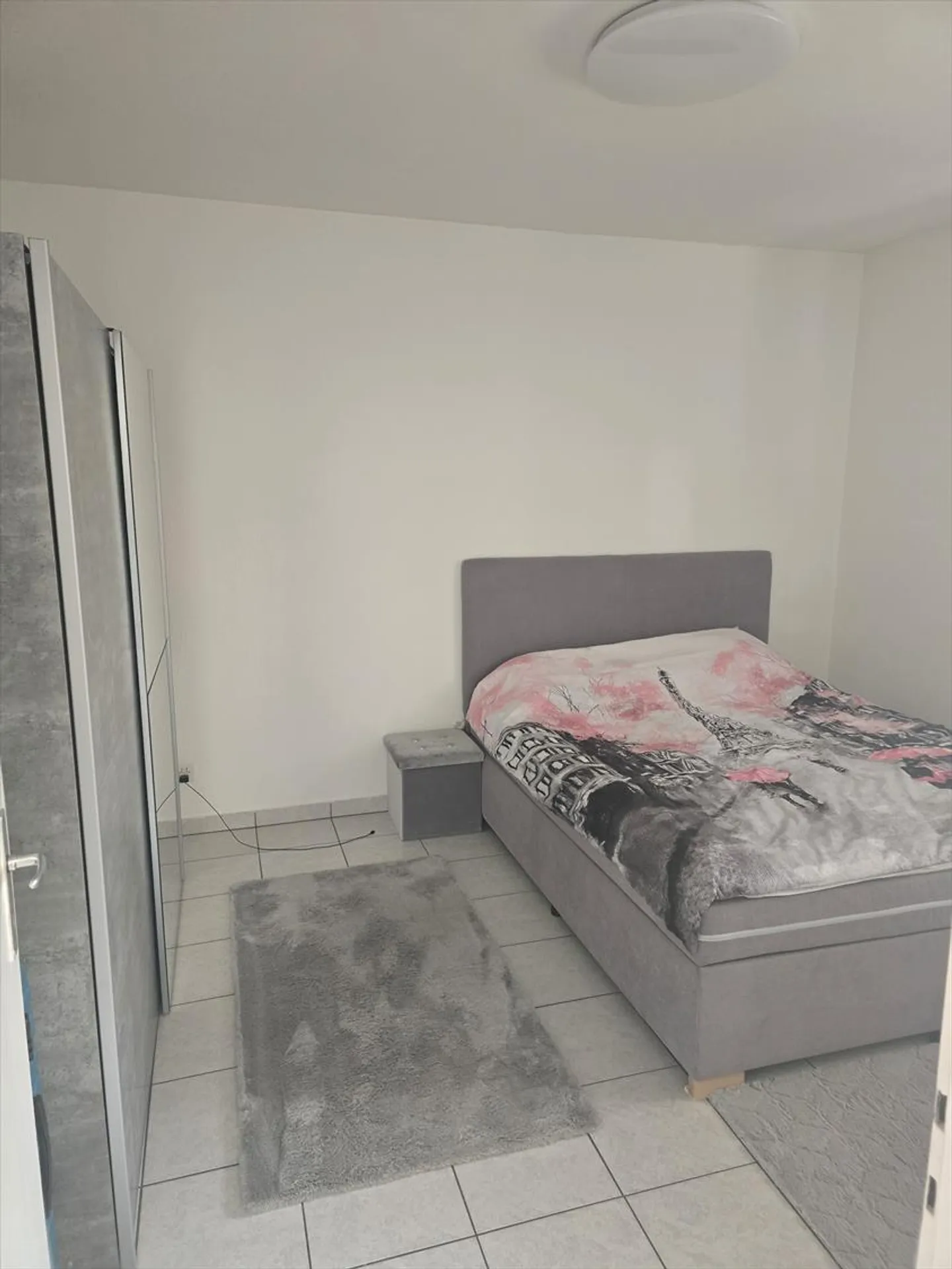 2.5 Room Apartment - Photo 3 of 4