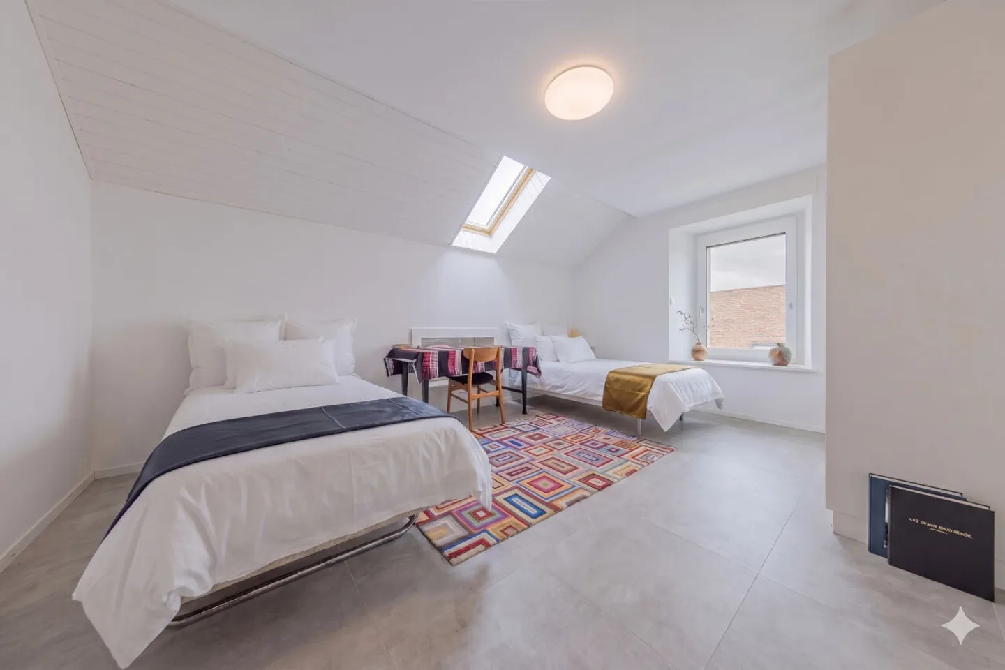 Magnificent 6.5 room duplex penthouse - Mont Blanc view - 10 minutes from Nyon - Photo 10 of 13