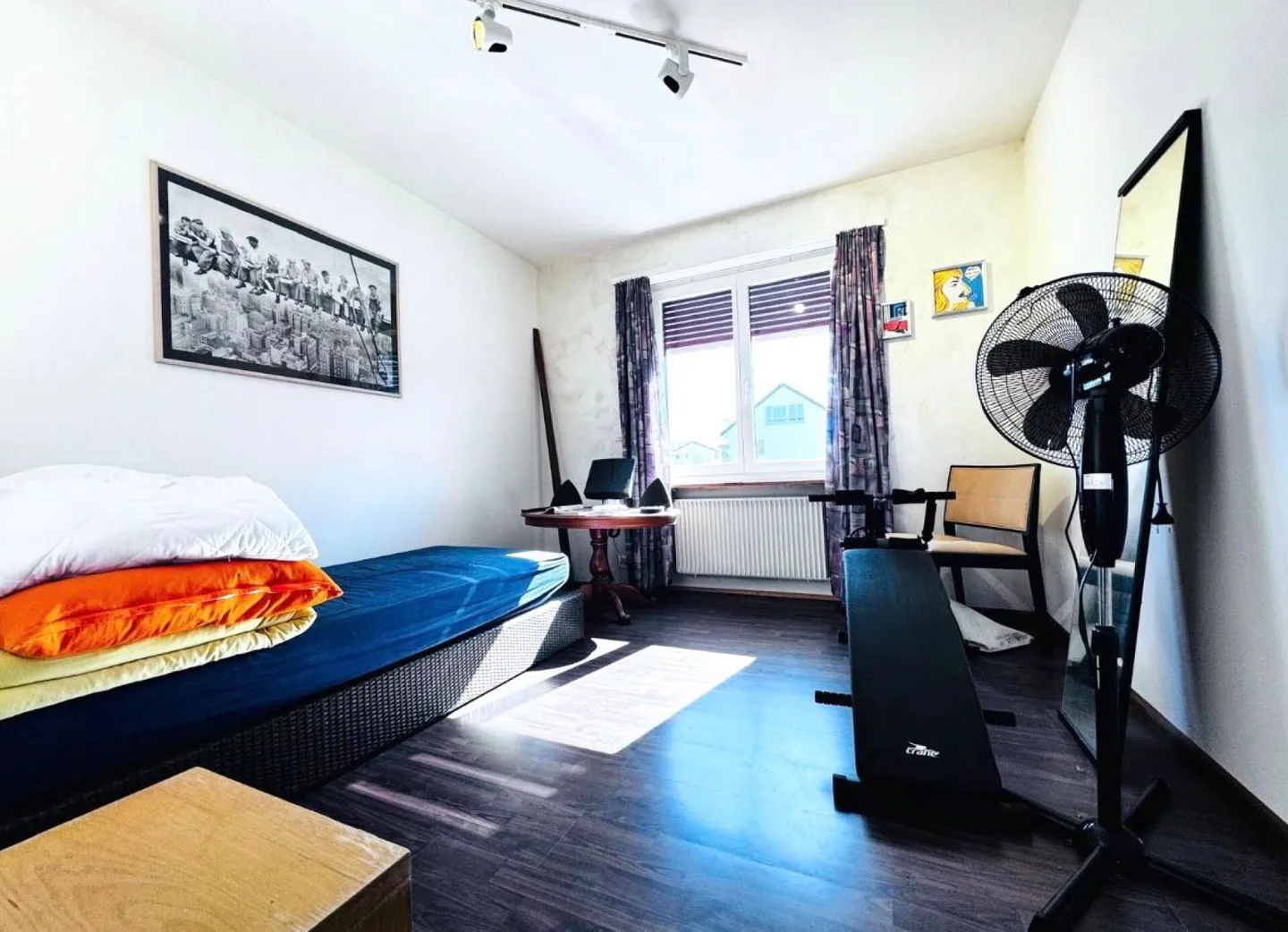 Spacious Family Home with Garden - Photo 12 of 21