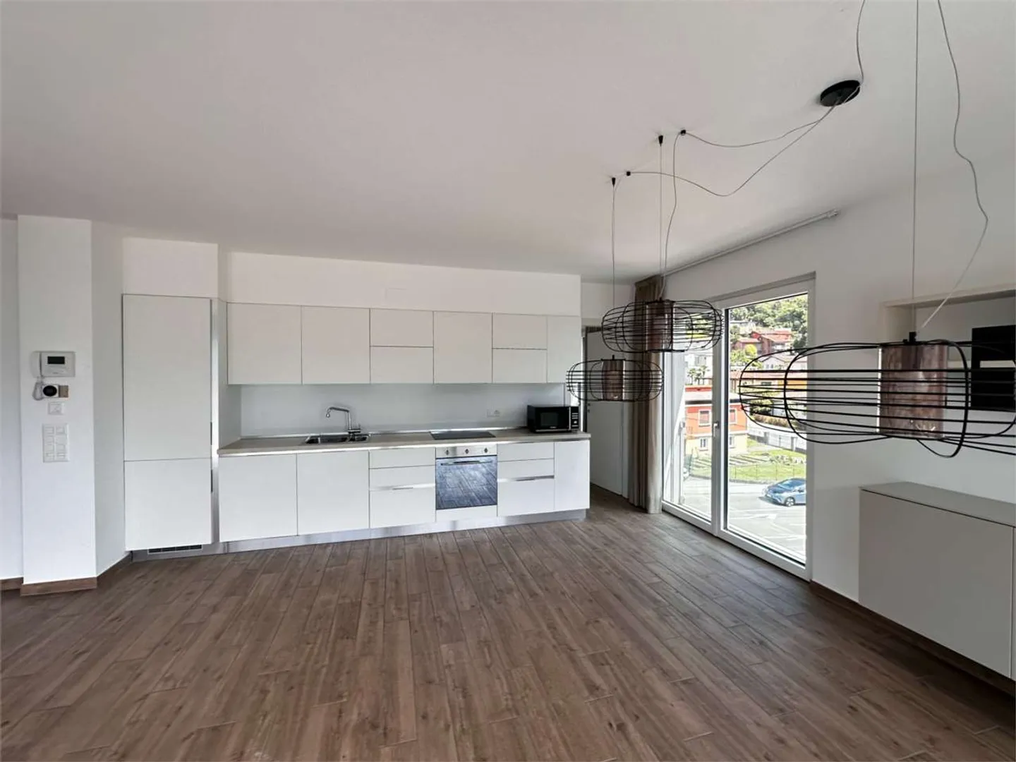 Spacious 4.5-room apartment with terrace and lake view - Photo 8 of 20