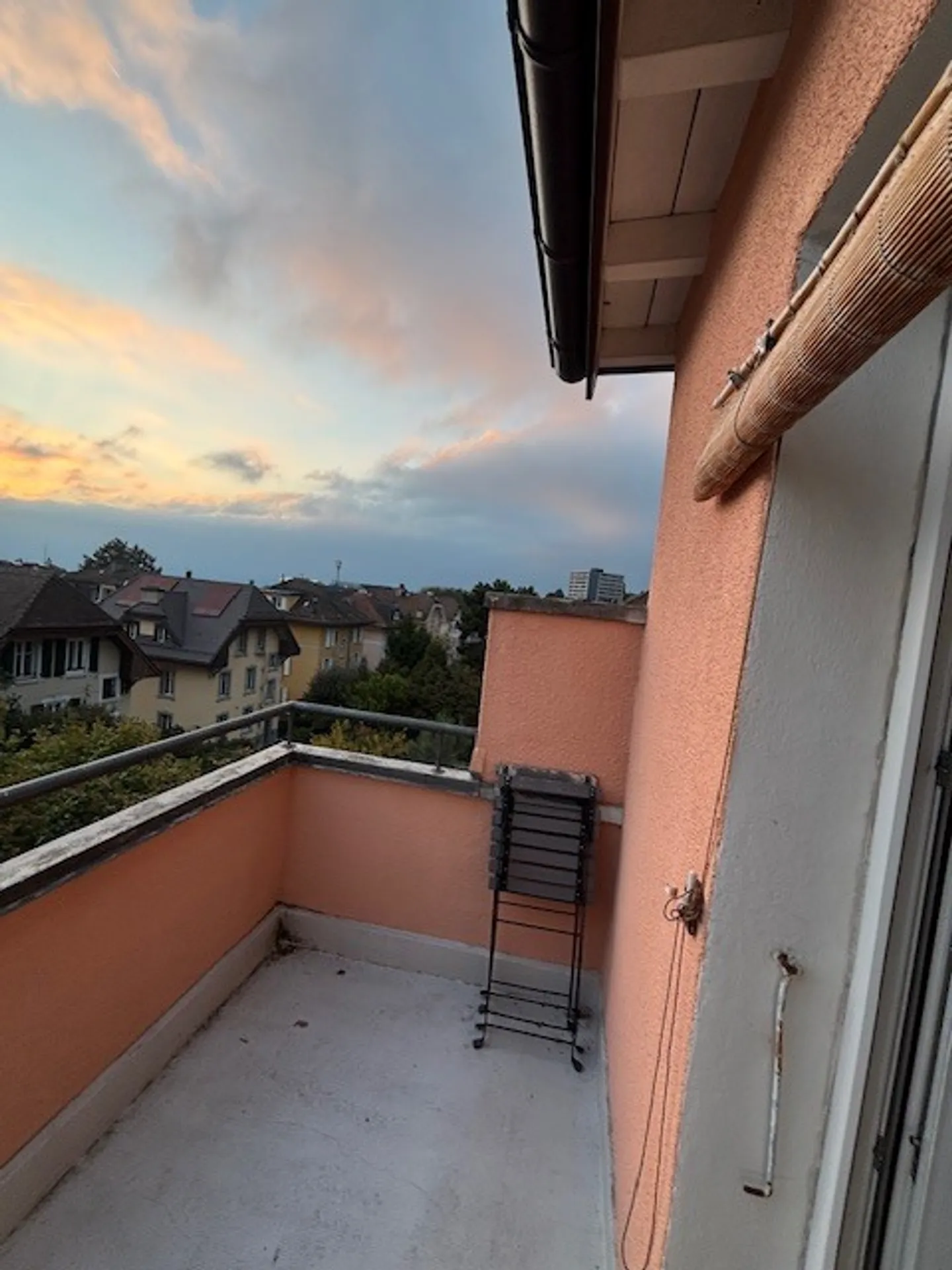 Two and a half room apartment on the 3rd floor - Photo 3 of 5