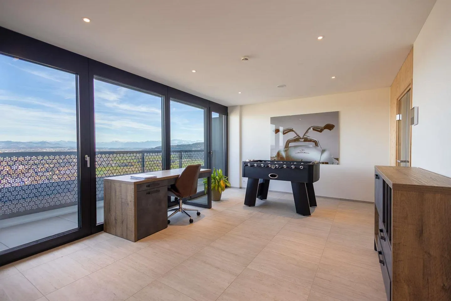 Living at 104 meters in the fourth highest apartment in Switzerland, 5.5 room apartment Dübendorf - Photo 14 of 30