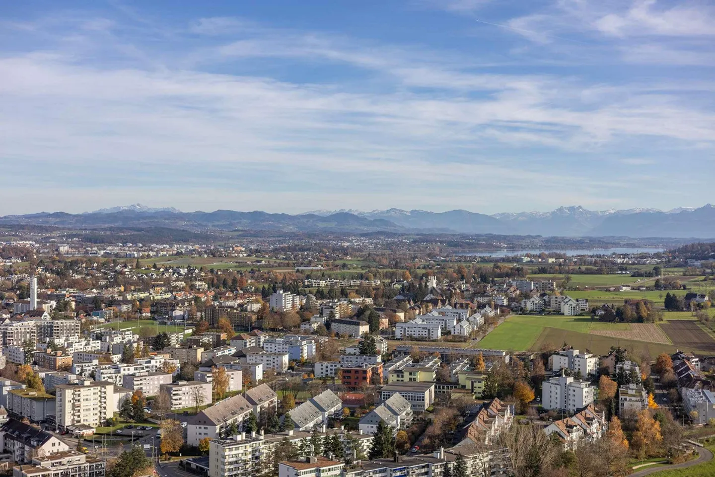 Living at 104 meters in the fourth highest apartment in Switzerland, 5.5 room apartment Dübendorf - Photo 21 of 30