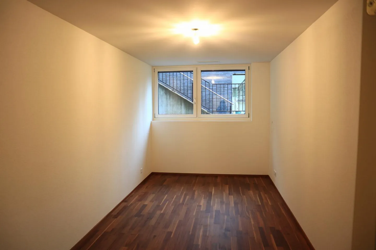 Noble 5.5-Room Terrace Apartment in Pfeffingen - Photo 11 of 14