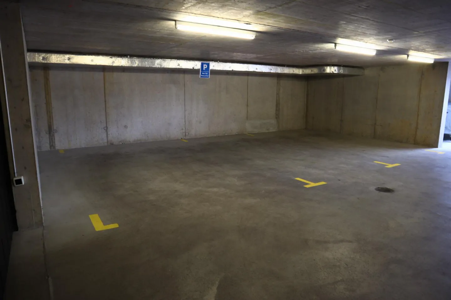 Noble 5.5-Room Terrace Apartment in Pfeffingen - Photo 13 of 14