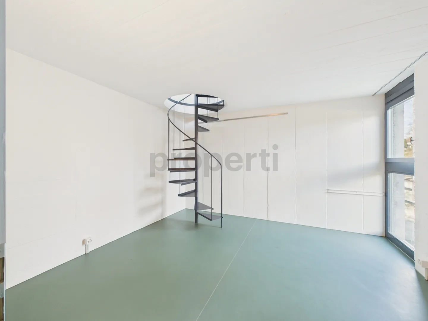Modern 4.5-room maisonette apartment with plenty of space in Wünnewil-Flamatt - Photo 5 of 13