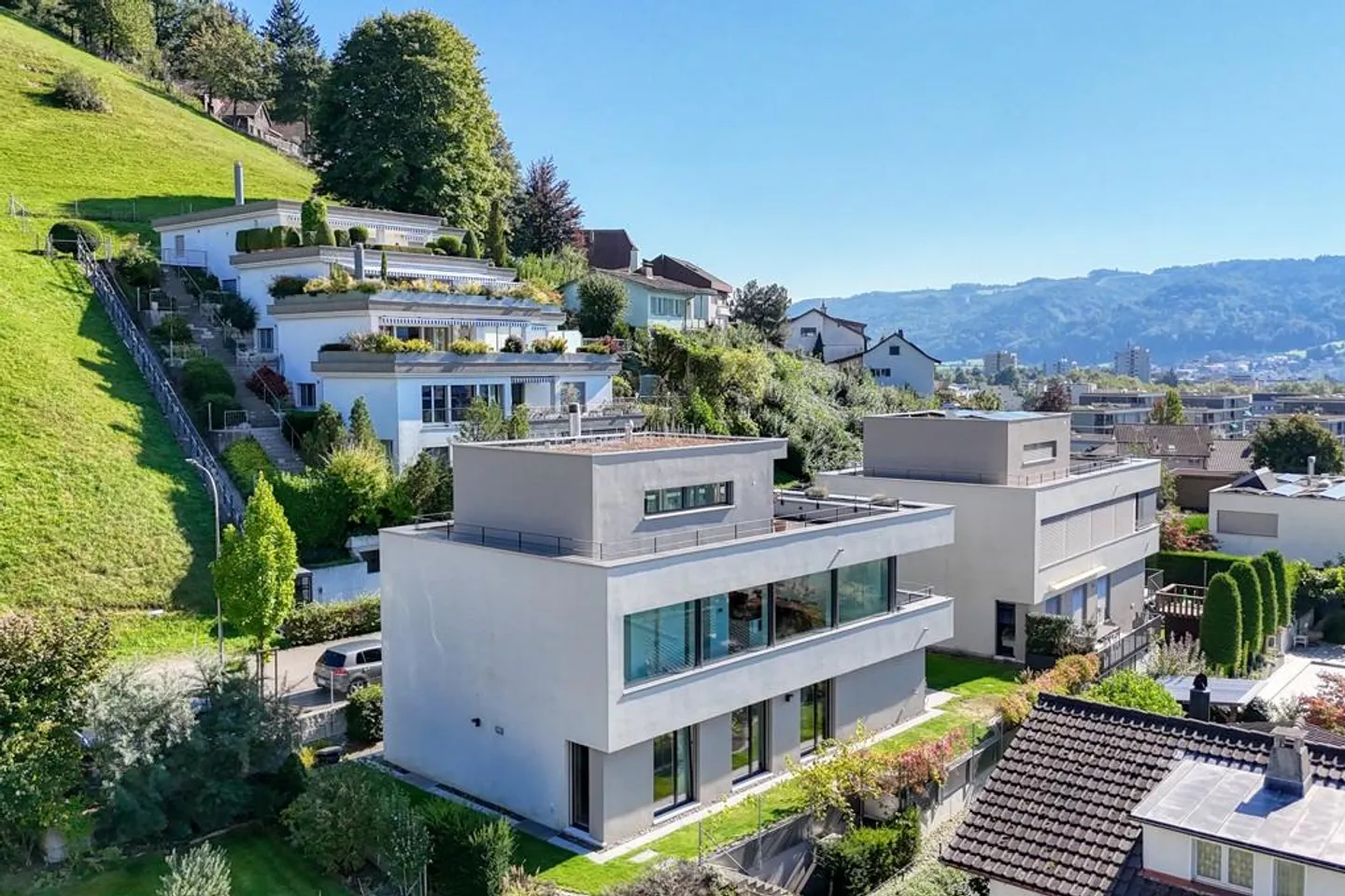 Lusso, vista panoramica e meraviglie di spazio? La tua residenza da sogno in una posizione privilegiata - Foto 2 di 25