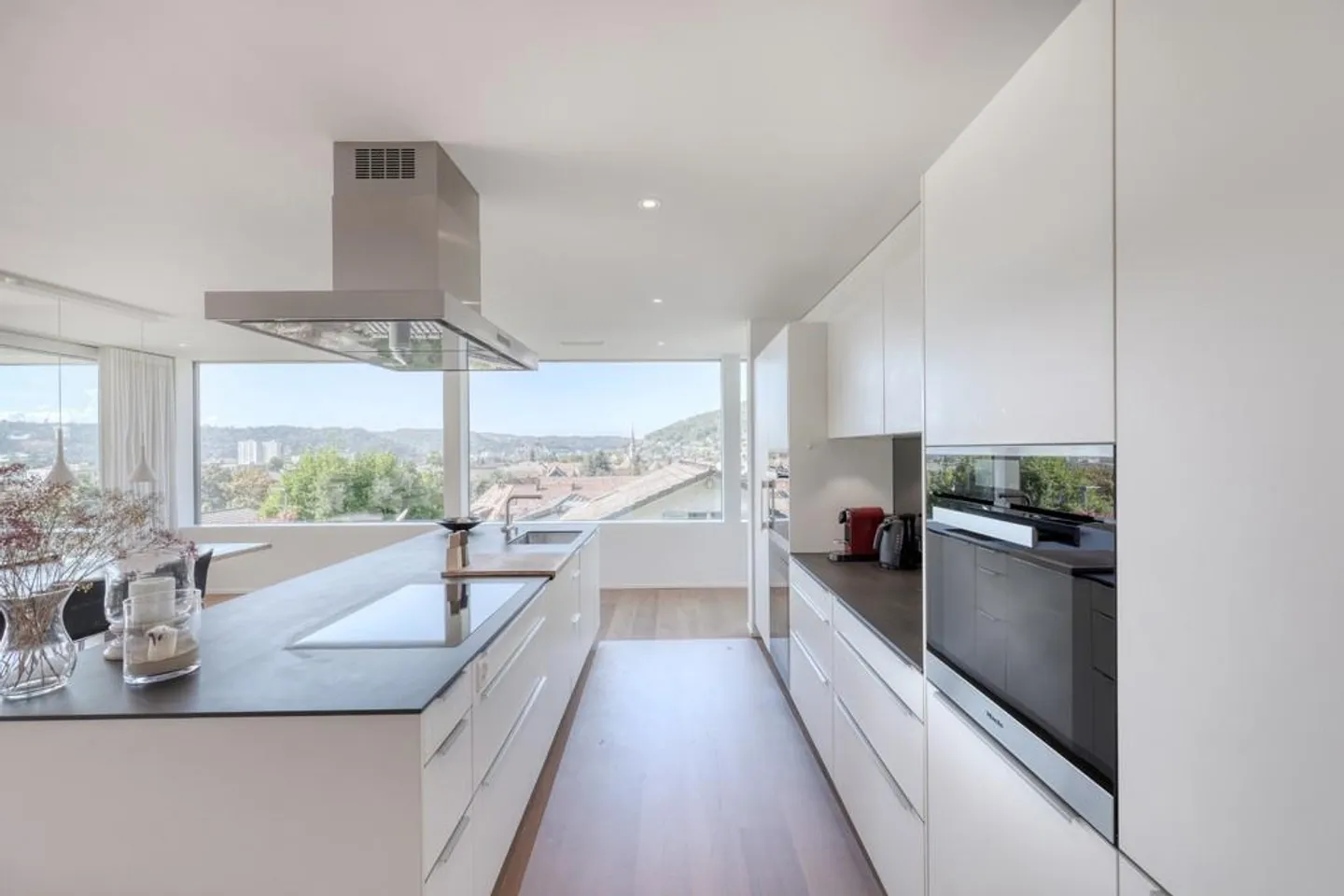 Lusso, vista panoramica e meraviglie di spazio? La tua residenza da sogno in una posizione privilegiata - Foto 8 di 25
