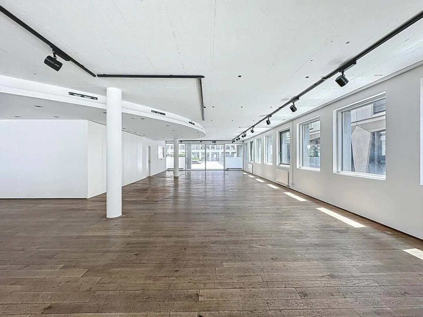 Arcade commerciale, 650 m2, quartiere del Flon - Foto 2 di 8