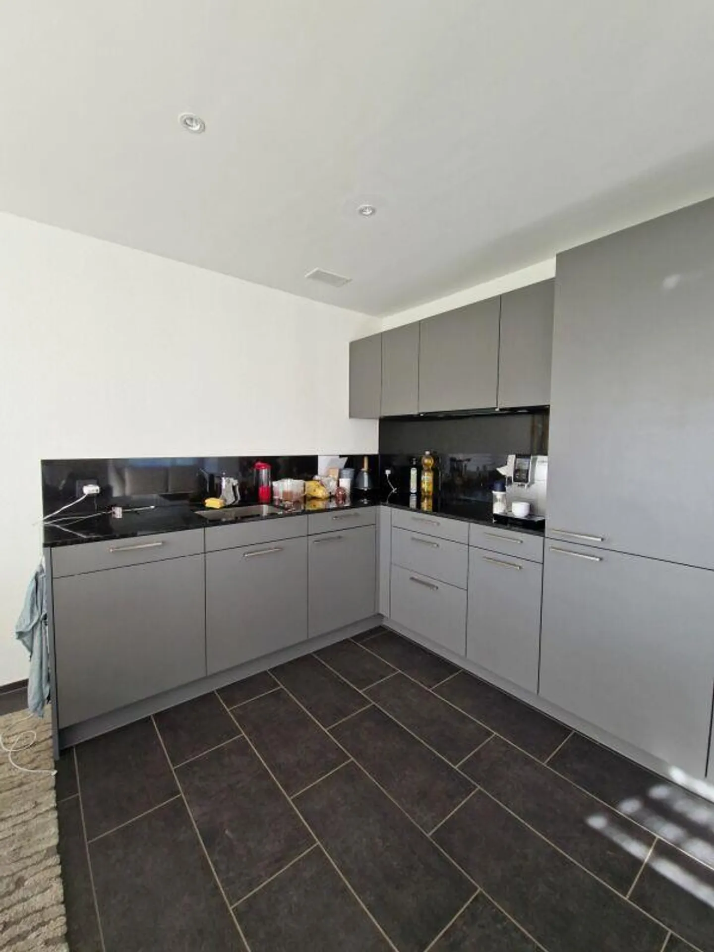 Modern 3.5-room apartment in the heart of Uffikon - Photo 3 of 5