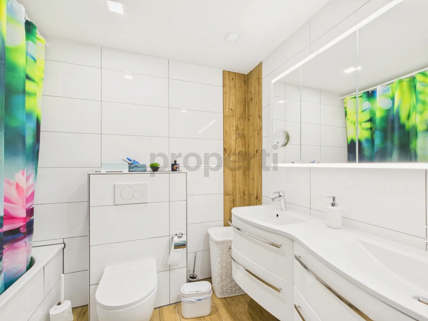 Maison individuelle en bande spacieuse de 4,5 pièces avec jardin emplacement ensoleillé - Photo 9 sur 13