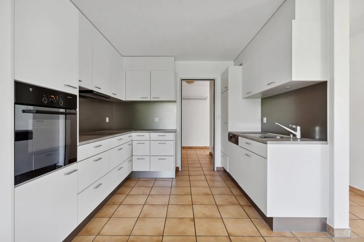 Schönes 4-Zimmer-Apartment zur Miete – Ruhig, grün und nahe dem Zentrum - Foto 6 von 8