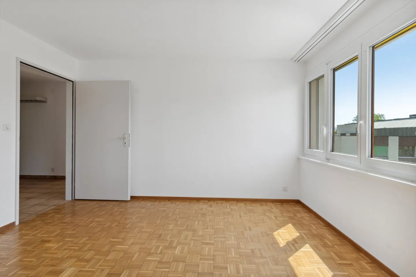 Schönes 4-Zimmer-Apartment zur Miete – Ruhig, grün und nahe dem Zentrum - Foto 4 von 8