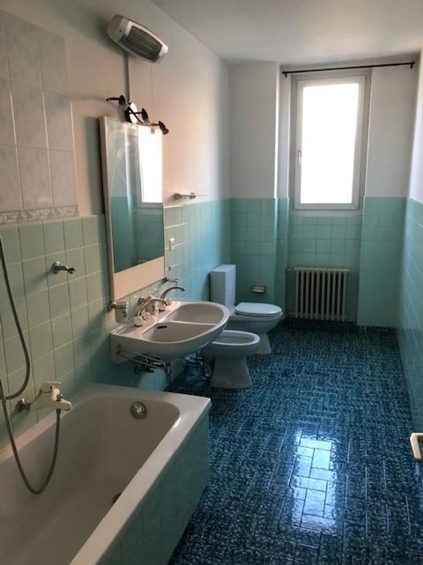 Appartement/Bureau à Louer - Photo 1 sur 10