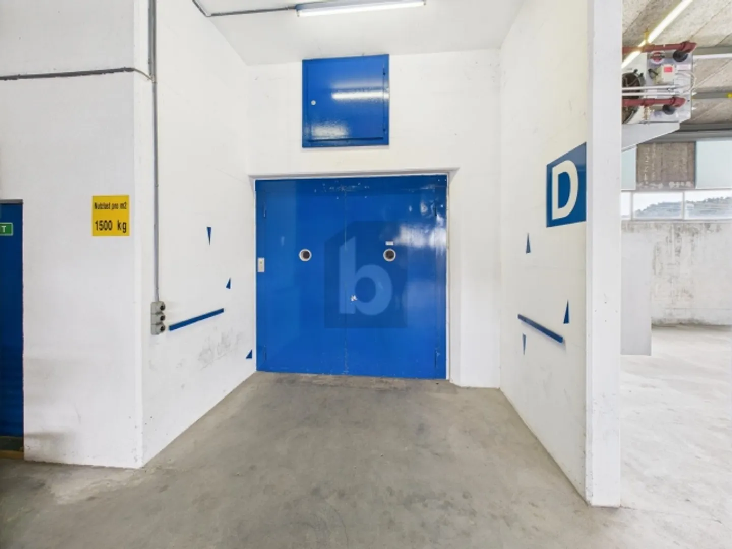 PRACTICAL AND EASILY ACCESSIBLE - Photo 3 of 5