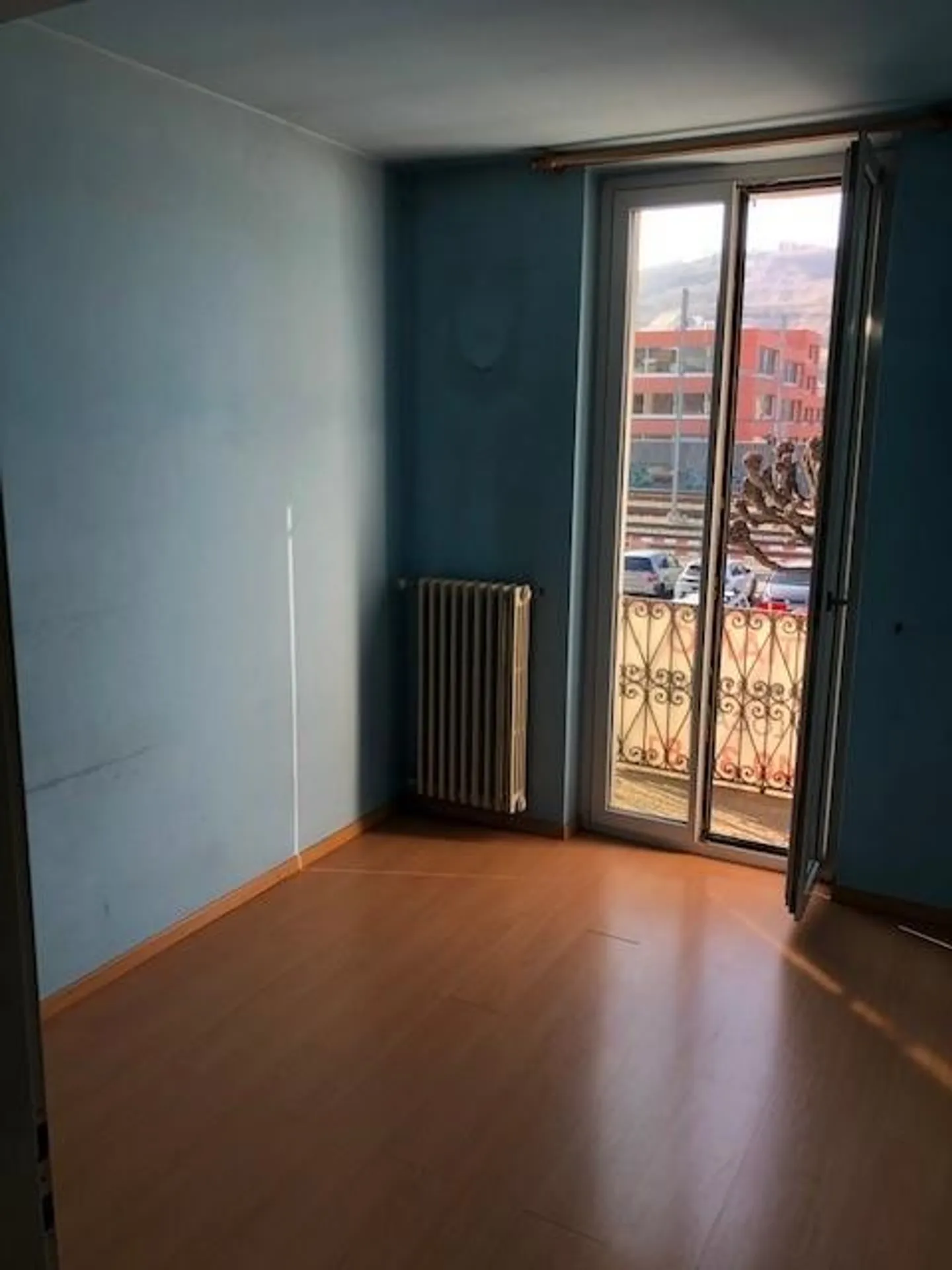 Appartement/Bureau à Louer - Photo 3 sur 10