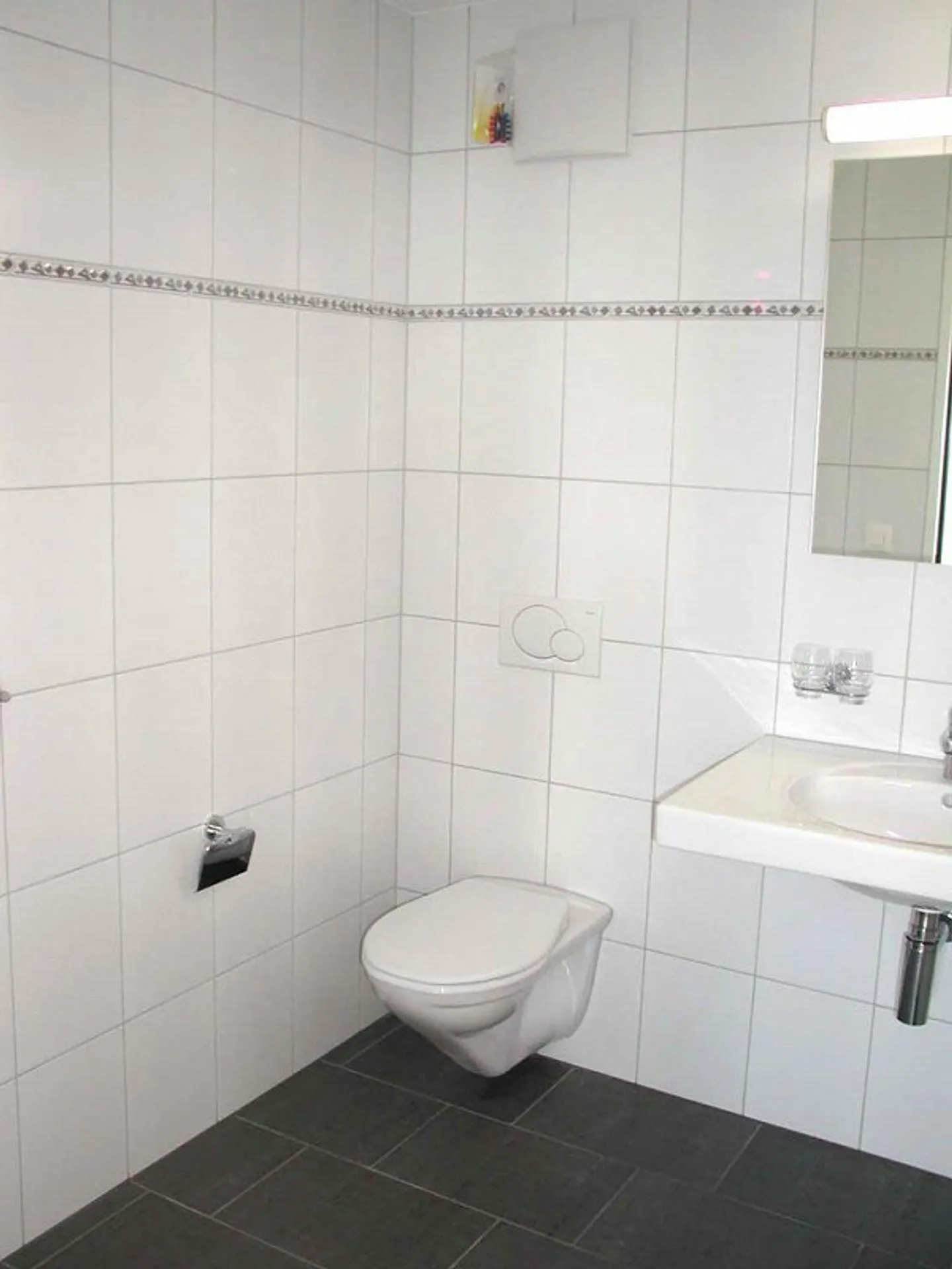 Appartement lumineux et confortable dans un quartier familial - Photo 7 sur 9