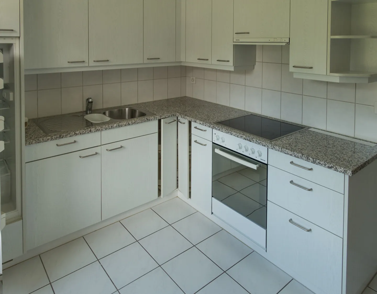 Ideal single apartment near the train station - Photo 4 of 7