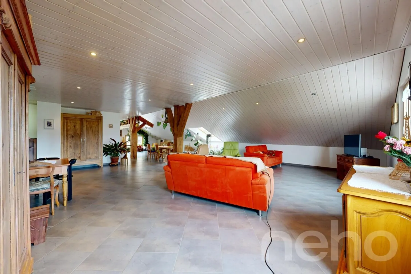 Casa di 380 m² con alto potenziale di rendimento - Foto 8 di 12