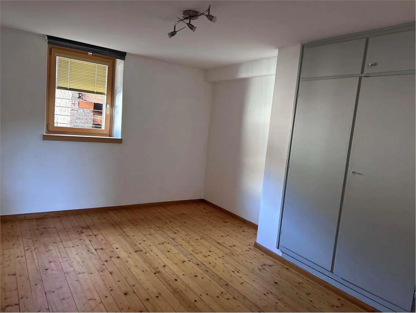 BRUSINO: 3,5 Lokale komplett renoviert - Foto 6 von 13