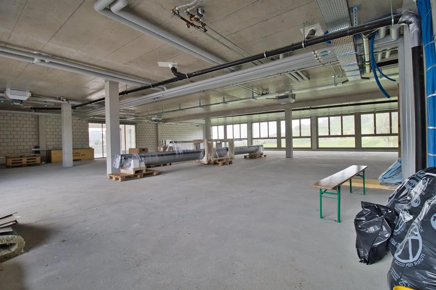 Modern, centrally located and versatile commercial spaces - Photo 6 of 15