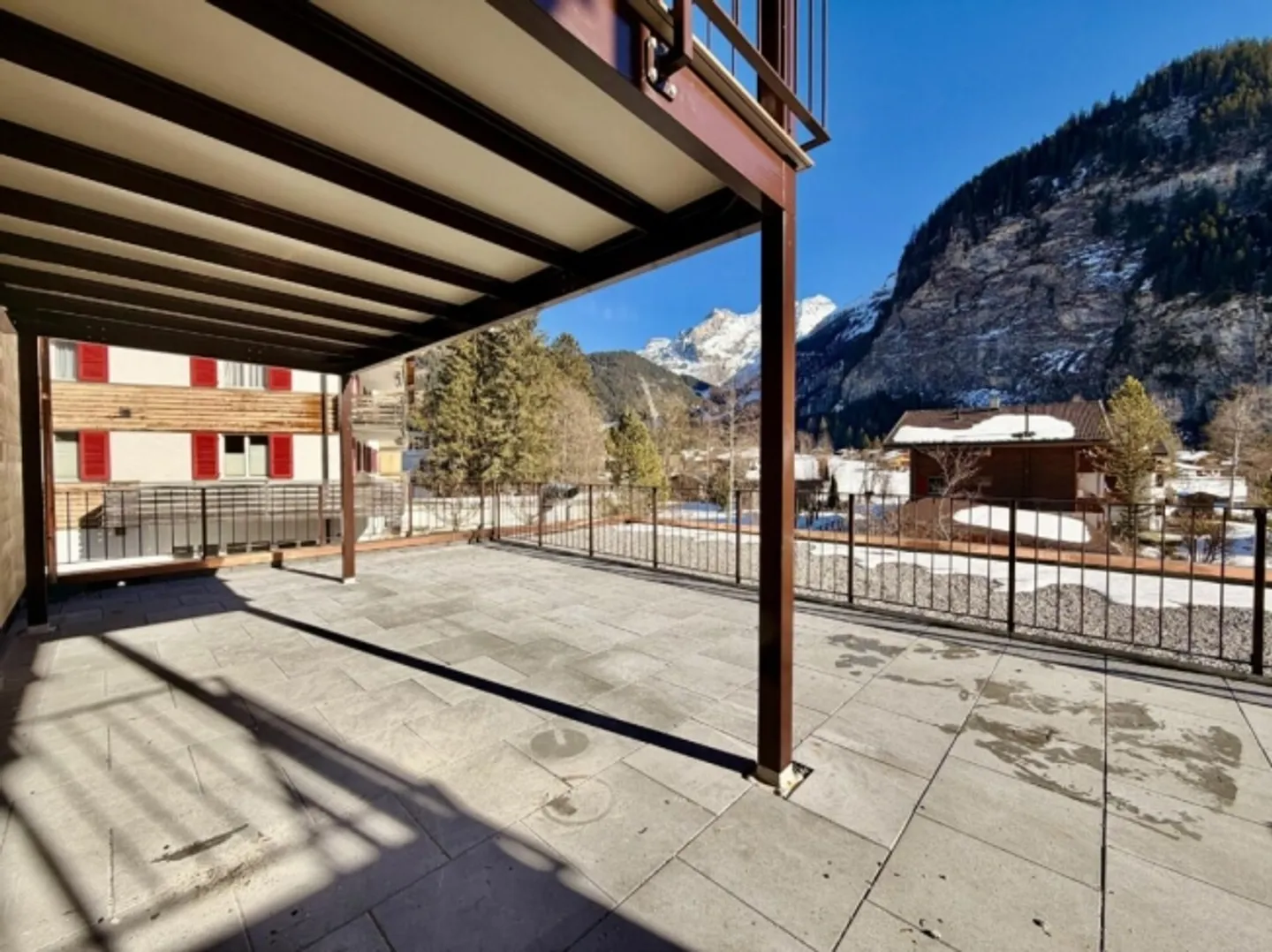 Appartement moderne avec vue sur la montagne - Photo 4 sur 13