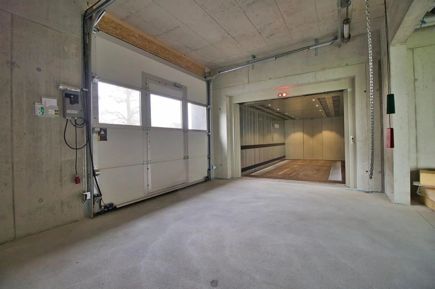 Modern, centrally located and versatile commercial spaces - Photo 9 of 15