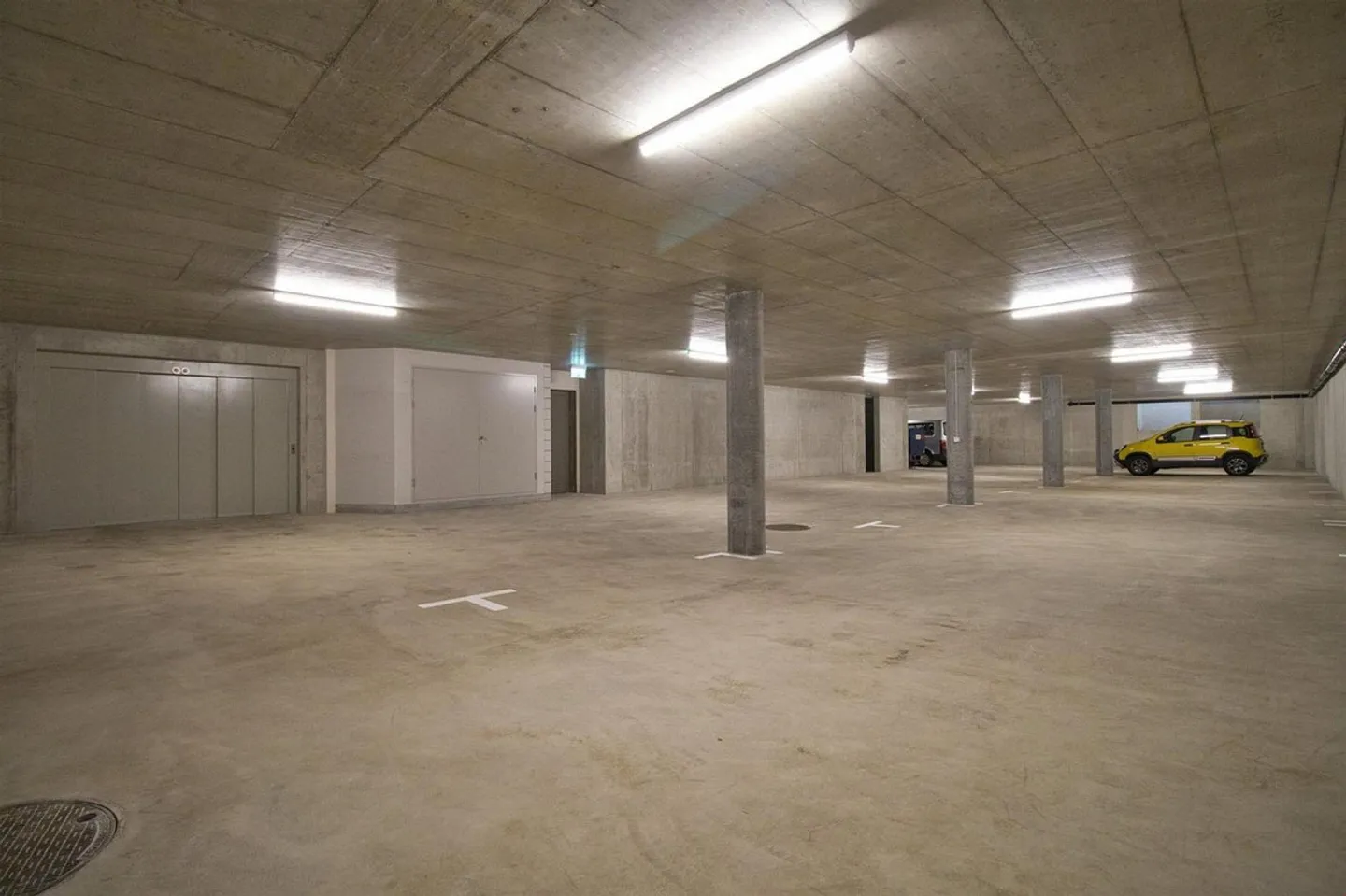 Modern, centrally located and versatile commercial spaces - Photo 10 of 15