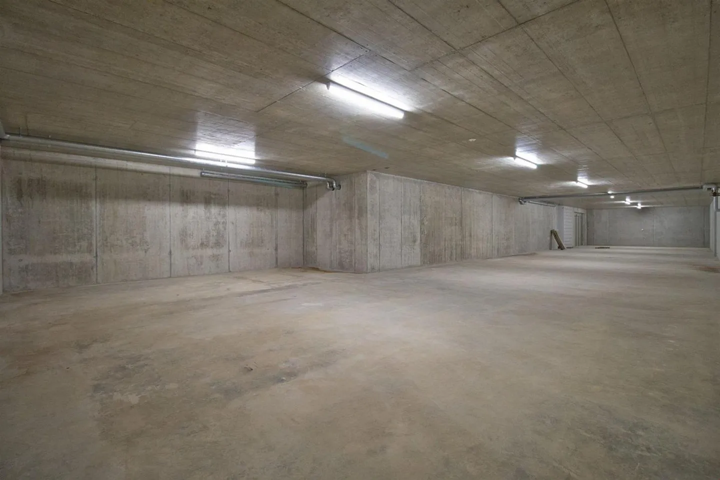 Modern, centrally located and versatile commercial spaces - Photo 11 of 15