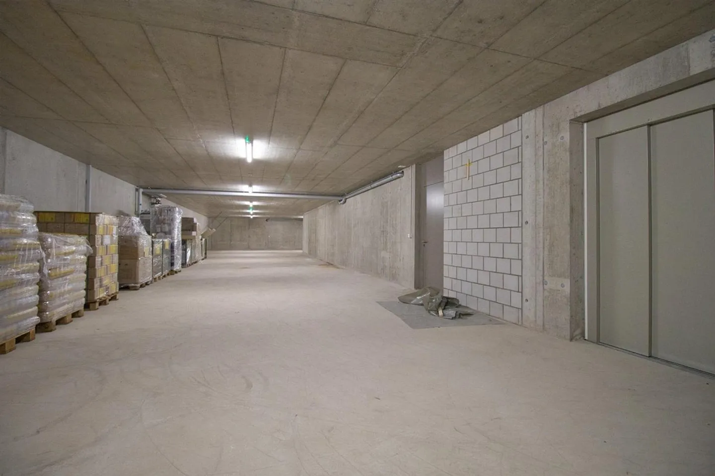 Modern, centrally located and versatile commercial spaces - Photo 12 of 15