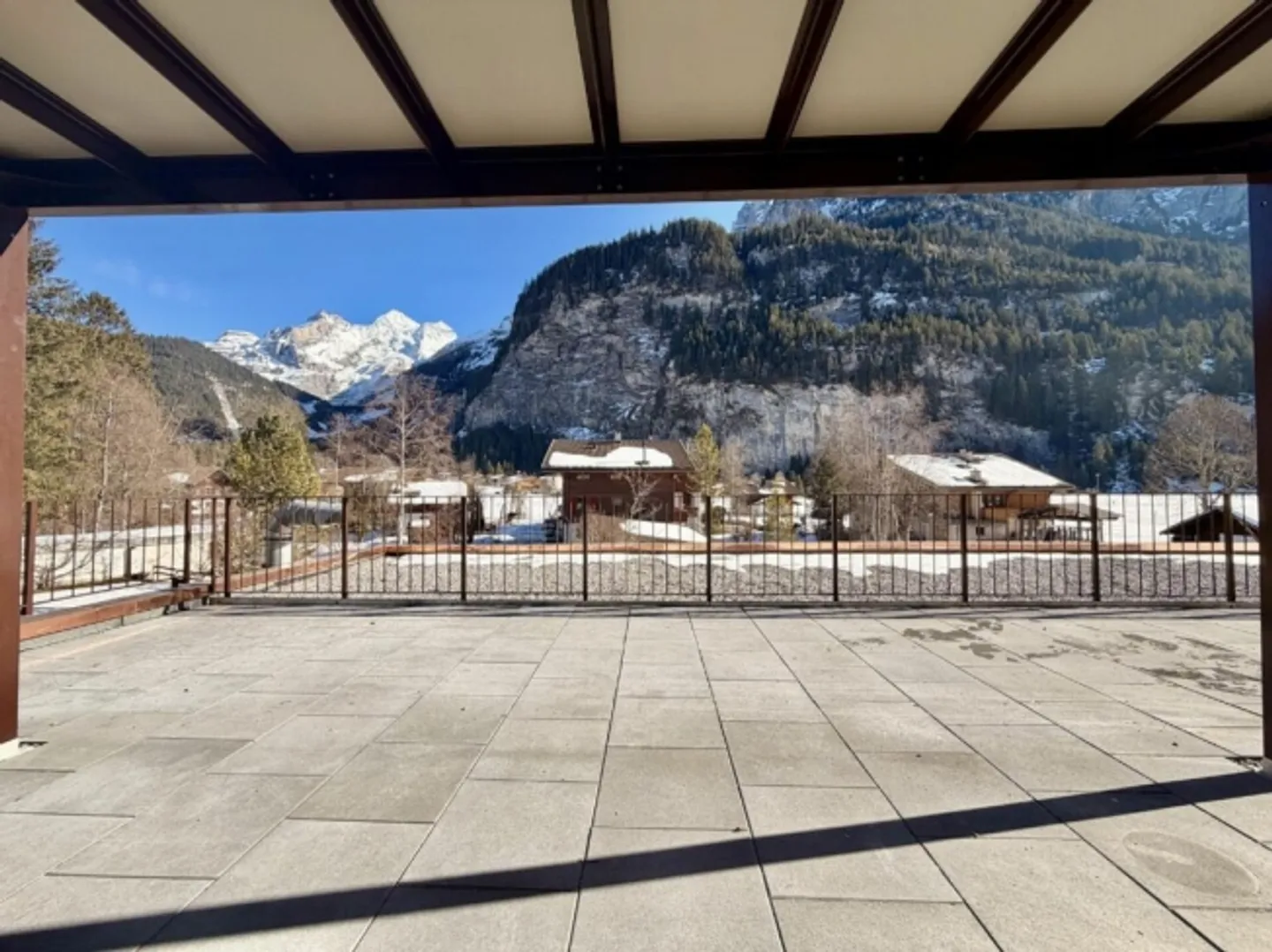 Appartement moderne avec vue sur la montagne - Photo 11 sur 13