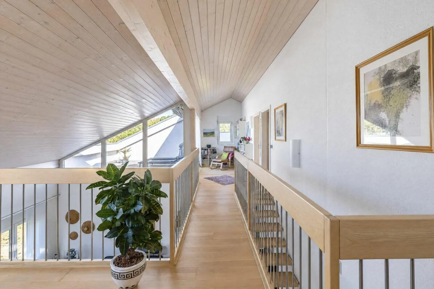 Appartamento duplex attico di 7,5 stanze con 218 m² e galleria a Bösingen - Foto 11 di 16