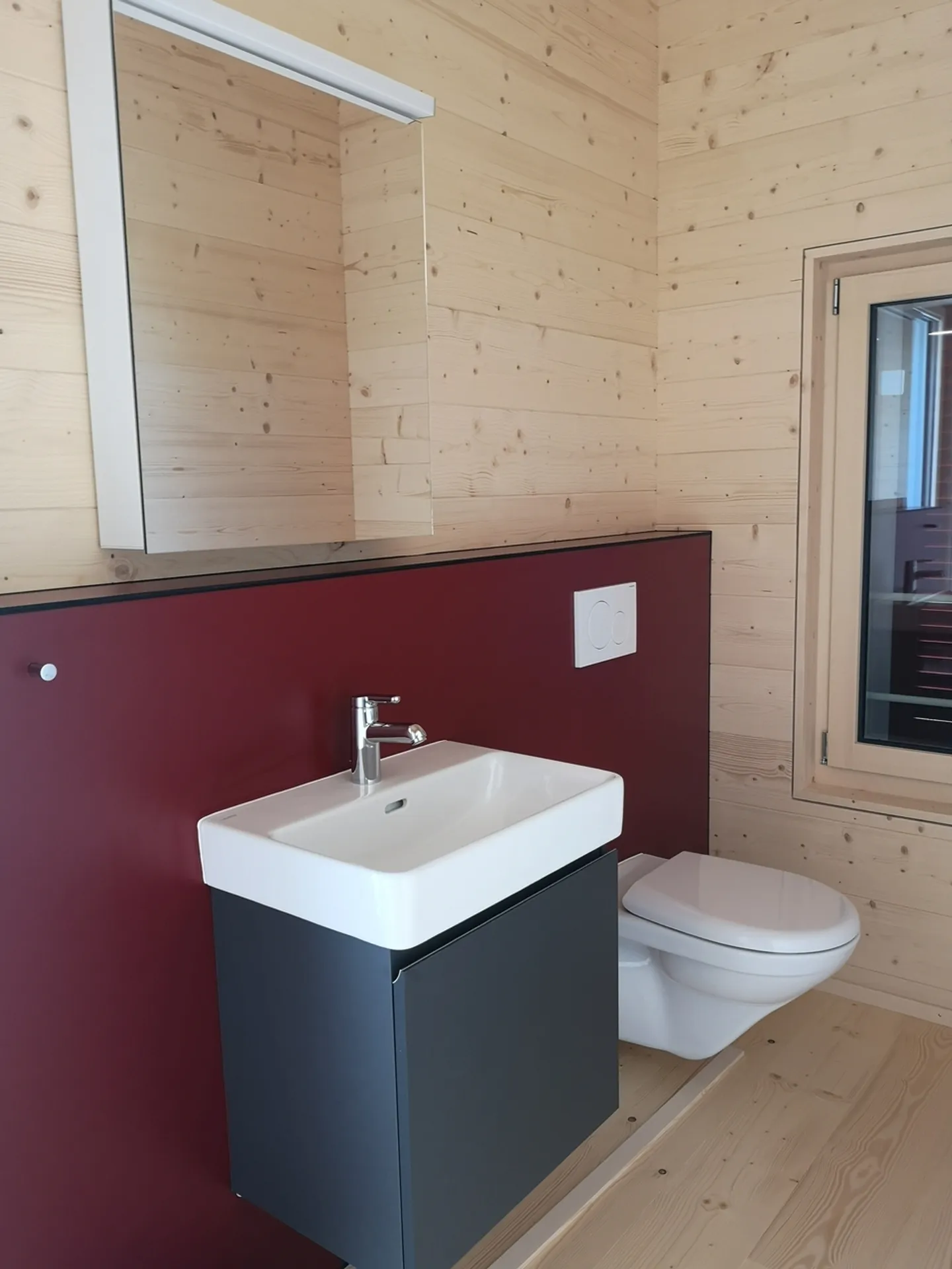 Modern Maisonette Apartment with Sunny Balcony in Herisau - Photo 9 of 11