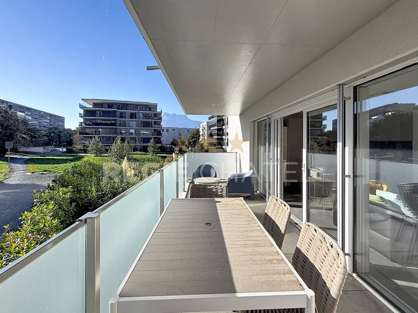 Appartamento Incantevole con Balcone - Foto 2 di 8